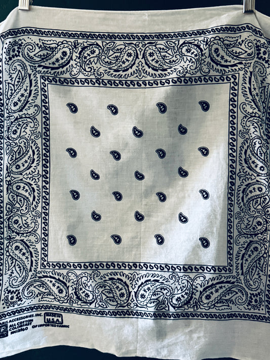 Vintage White Bandana by Paris Accessories -004