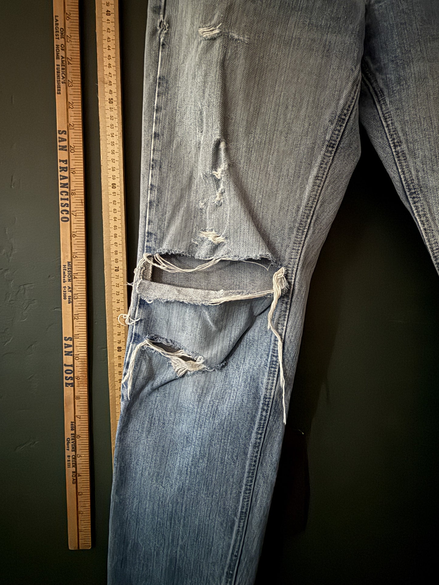 Classic Tommy Hilfiger Thrashed Denim Jeans | Vintage