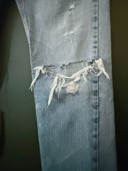 Classic Tommy Hilfiger Thrashed Denim Jeans | Vintage