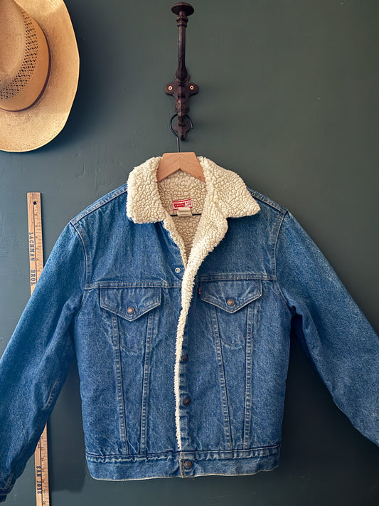Vintage Levi’s jacket, Levi’s sherpa trucker, 70s denim jacket, Type III trucker, vintage workwear jacket, Levi’s made in USA, classic Levi’s denim, vintage outerwear