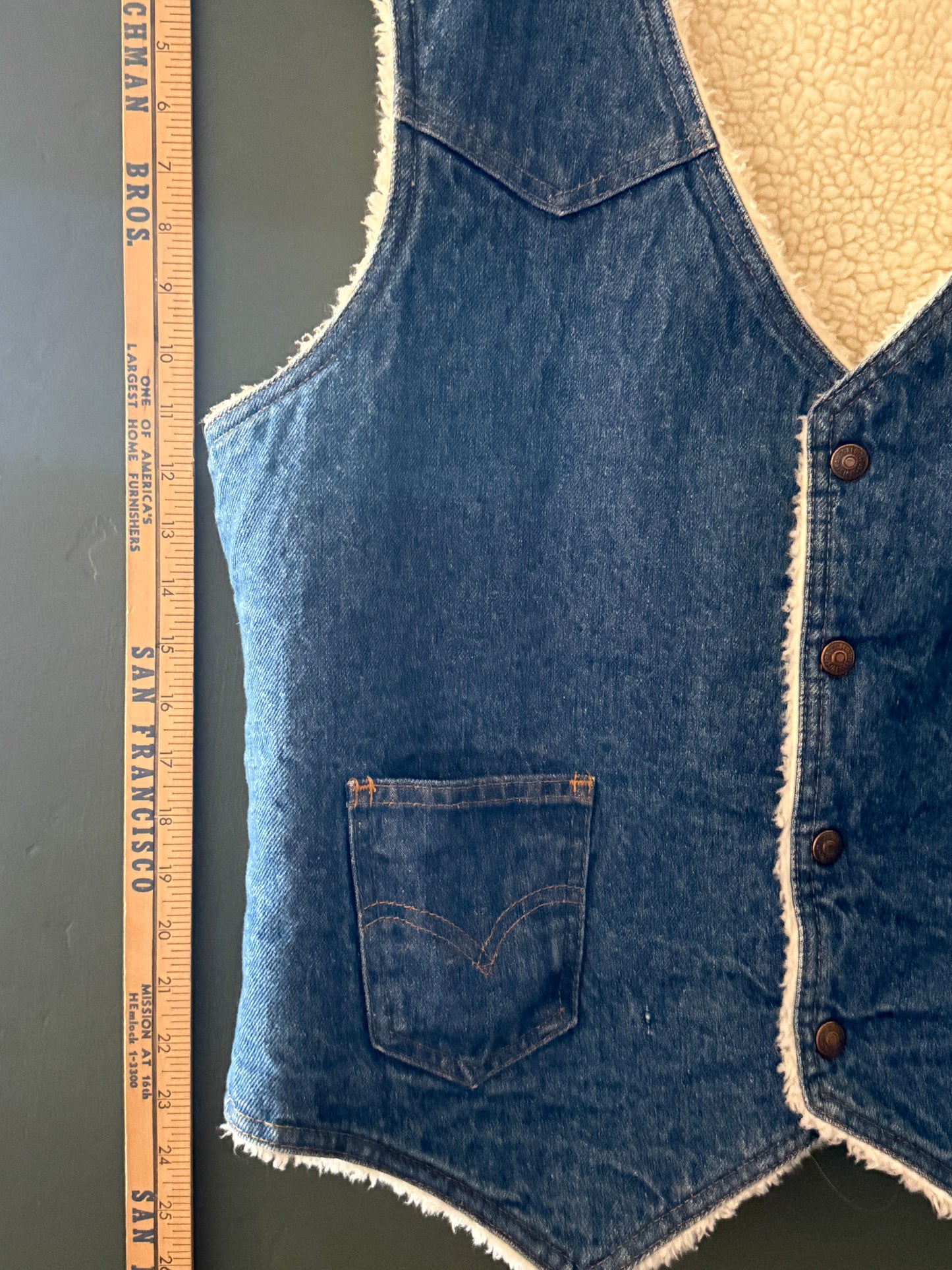 Vintage Levi’s Orange Tab Sherpa Vest Large