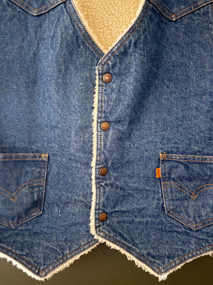 Vintage Levi’s Orange Tab Sherpa Vest Large