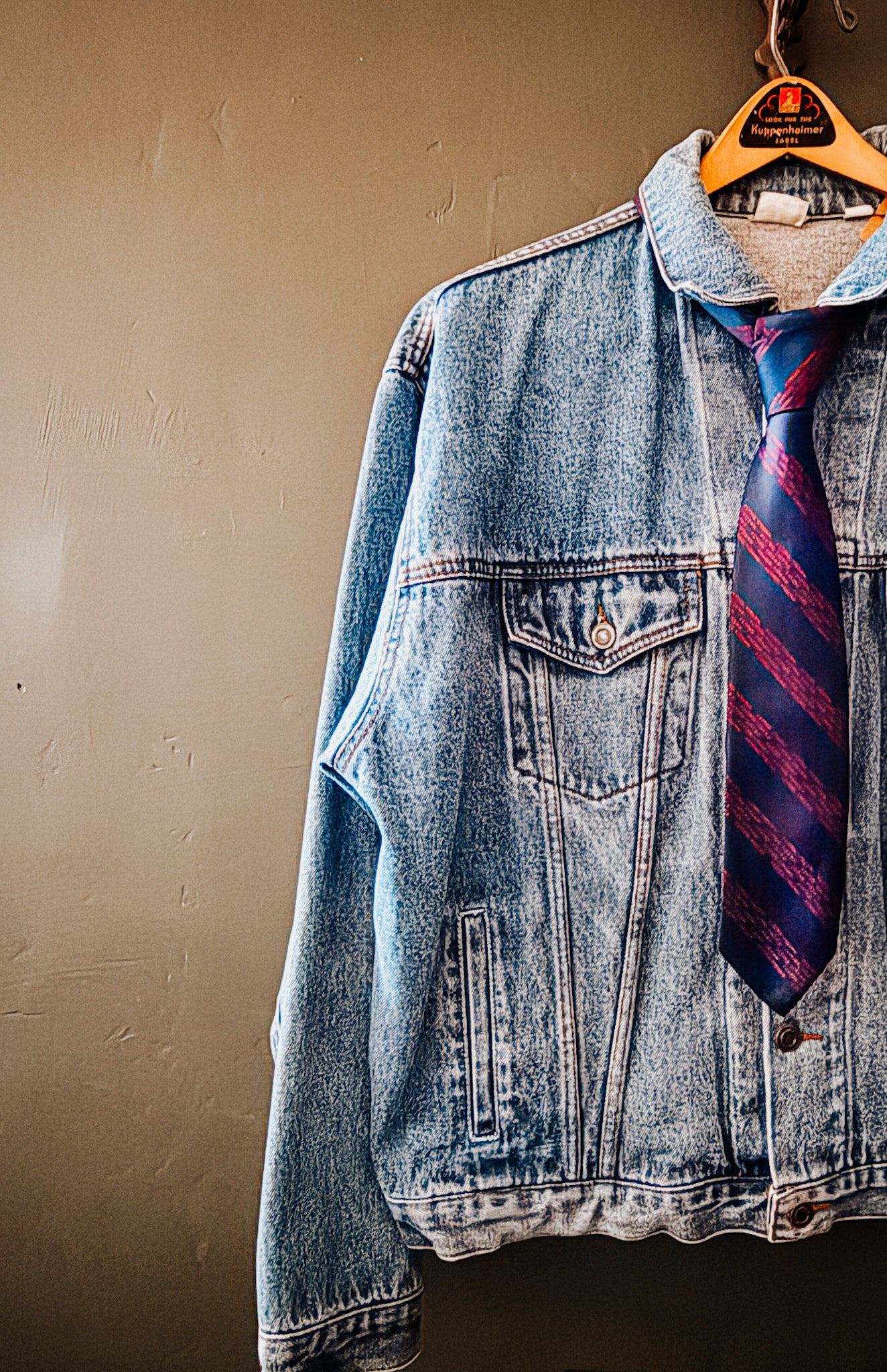 Givenchy Flying Tigers Neck Tie – Vintage